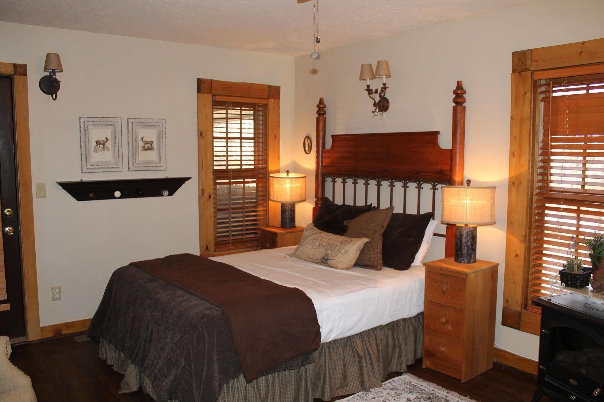 Bear Creek Lodge Cabin Resort Reeds Spring Dış mekan fotoğraf