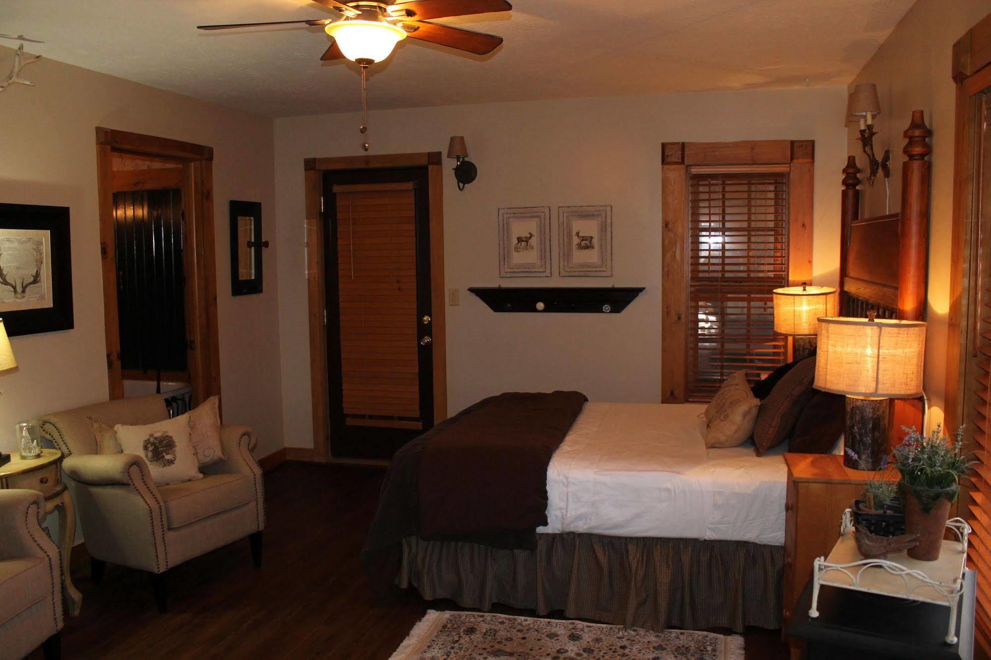 Bear Creek Lodge Cabin Resort Reeds Spring Dış mekan fotoğraf