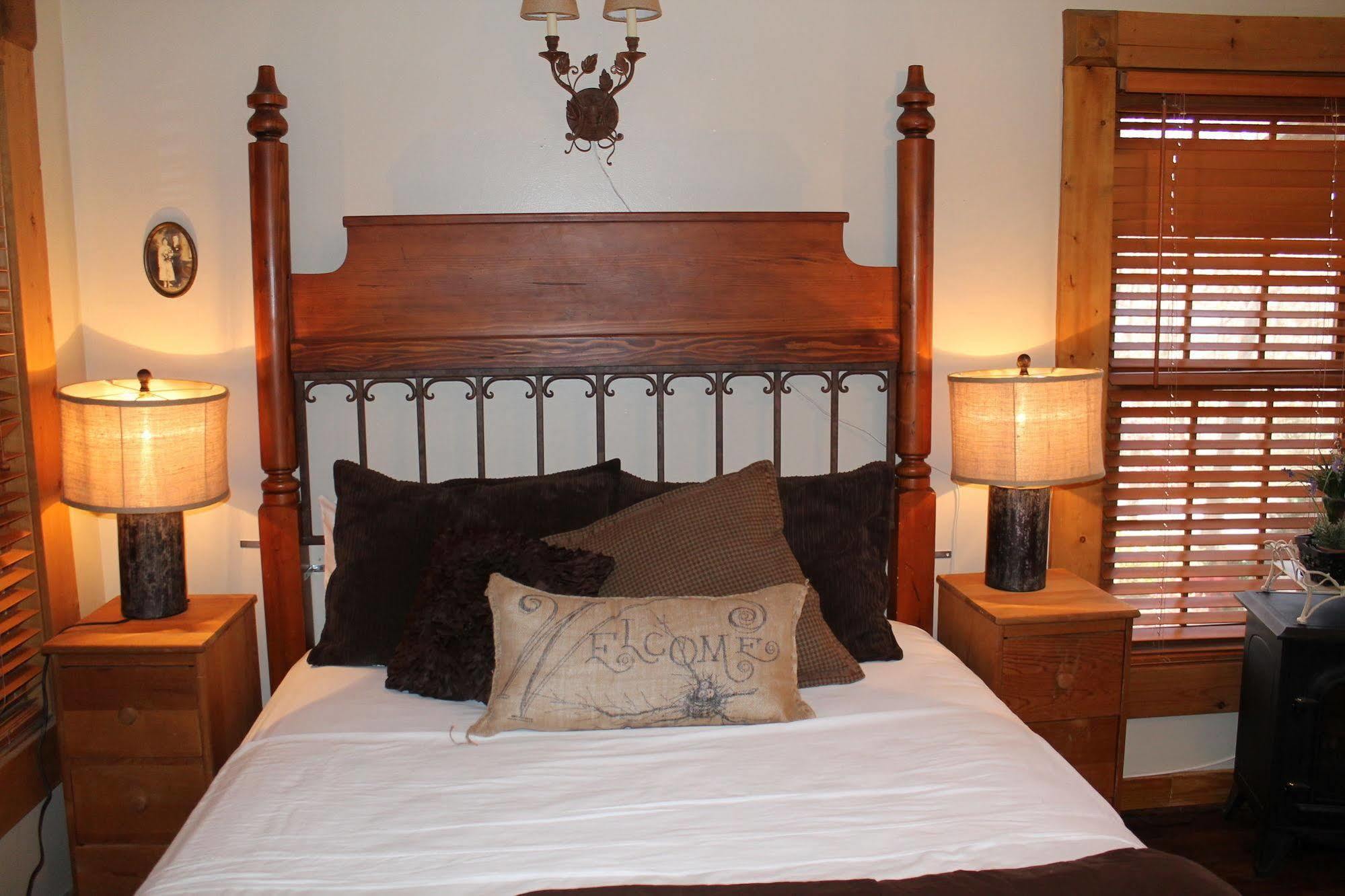 Bear Creek Lodge Cabin Resort Reeds Spring Dış mekan fotoğraf